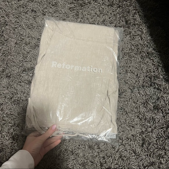 Reformation Anton Linen Dress 2 - Picture 6 of 7